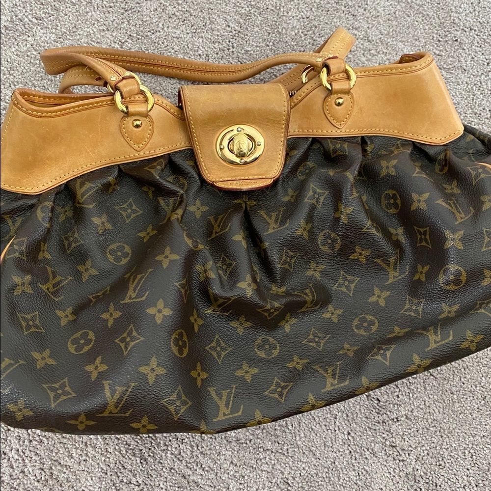 Louis Vuitton authentic handbag 